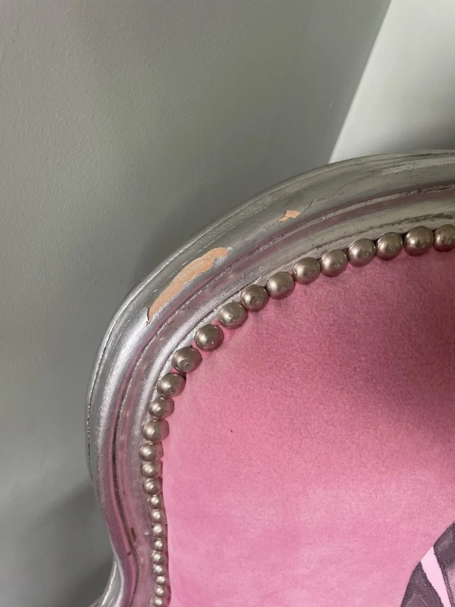 Bedroom chair - Image 4