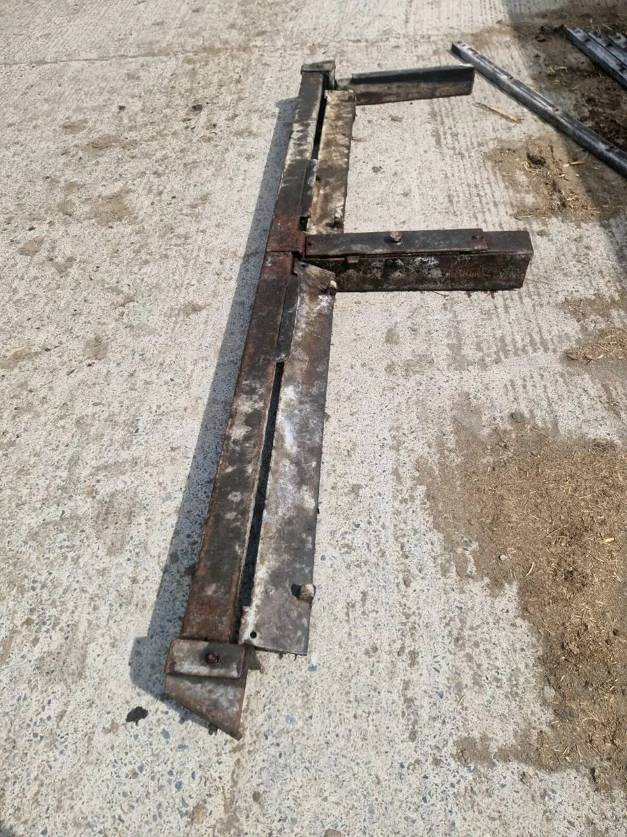 Scraper and center track - Image 4
