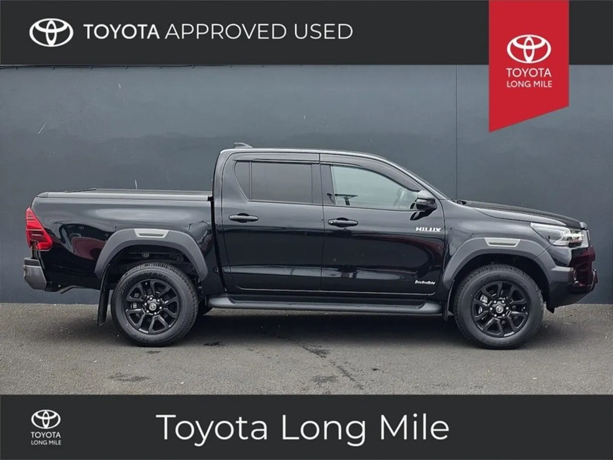 Toyota Hilux 2.8 Invincible Auto Fully Loaded (DIS - Image 3
