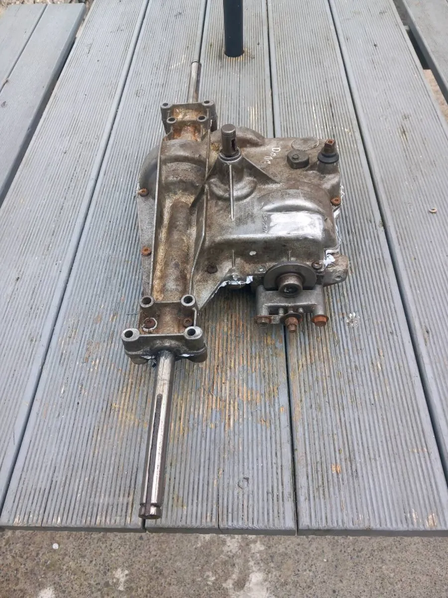 Spicer Dana manual gearbox for sale - Image 4