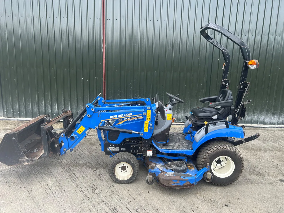 New Holland Boomer 25 with Loader and Mid Deck - Image 2