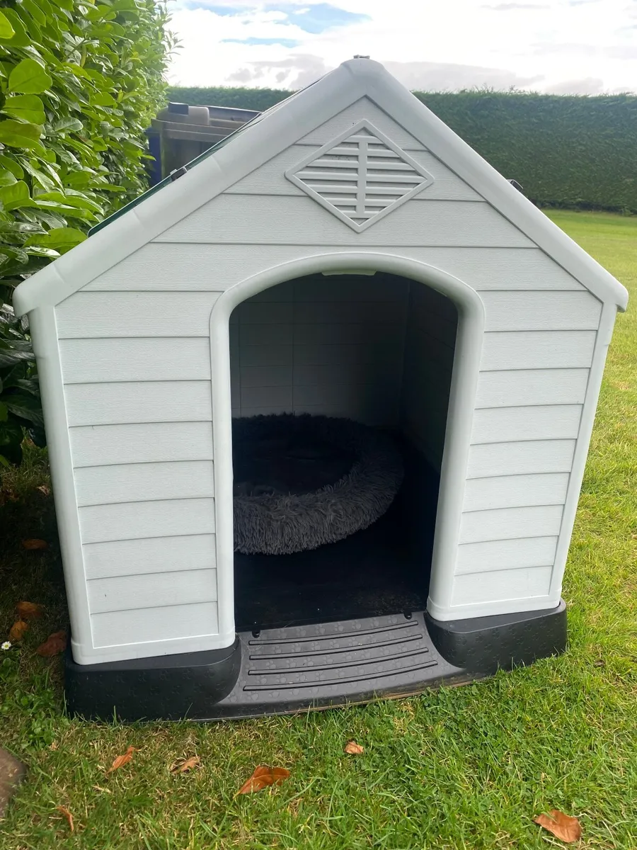 Dog House - Image 2