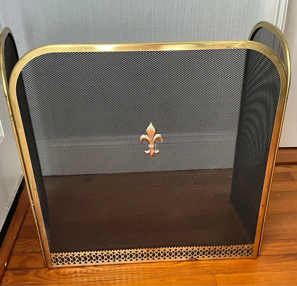 Vintage Gold Brass Fire Screen with Metal Mesh - Image 1