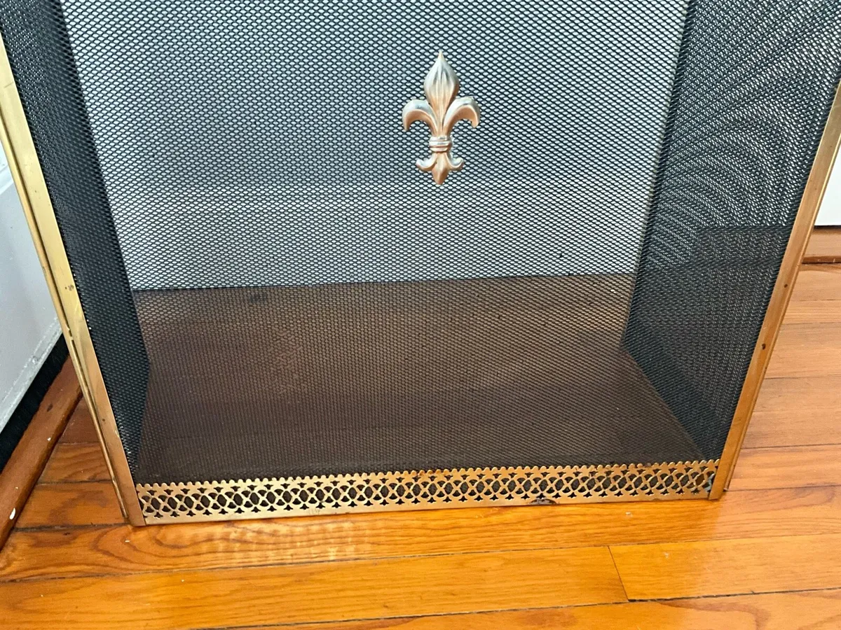 Vintage Gold Brass Fire Screen with Metal Mesh - Image 3