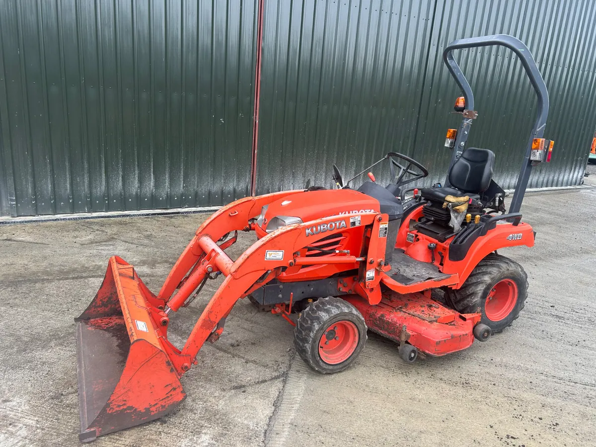 Kubota BX2350 Compact Tractor with loader and deck - Image 1