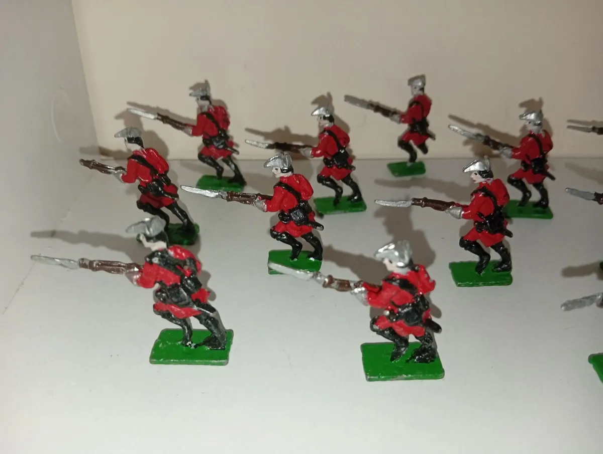 Collection Of Prince August toy soldiers 1970s - Image 2