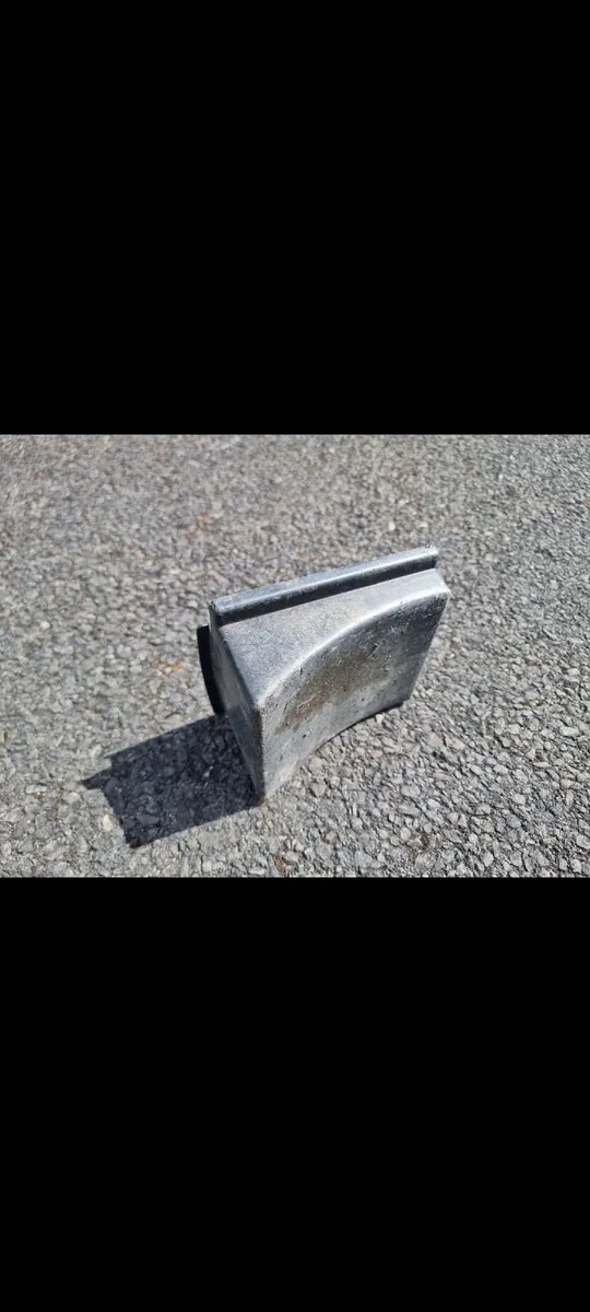 Lawnmower, with 19inch cut deck. - Image 3