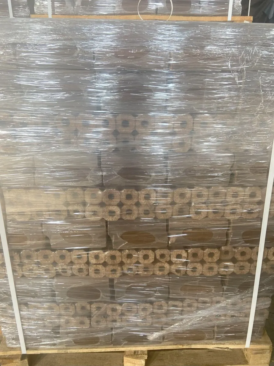 Ecohome.ie PINIKAY Oak Briquettes 960kg Delivered - Image 3