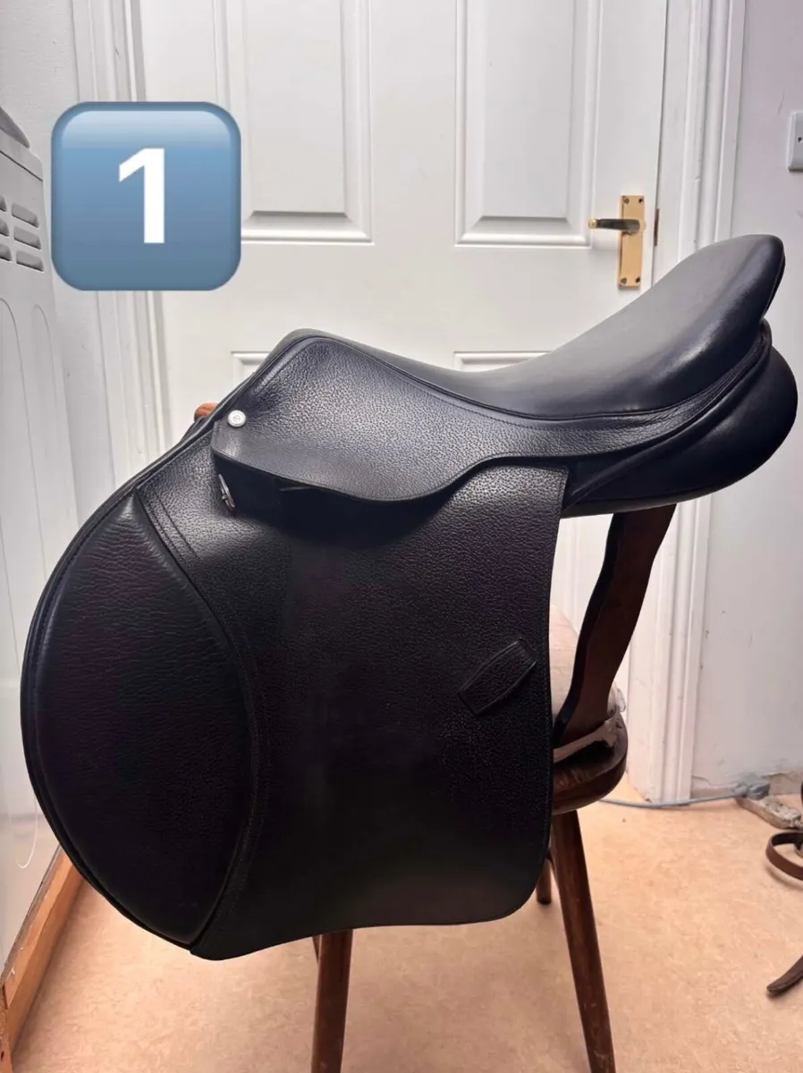 2 saddles for sale - Image 1