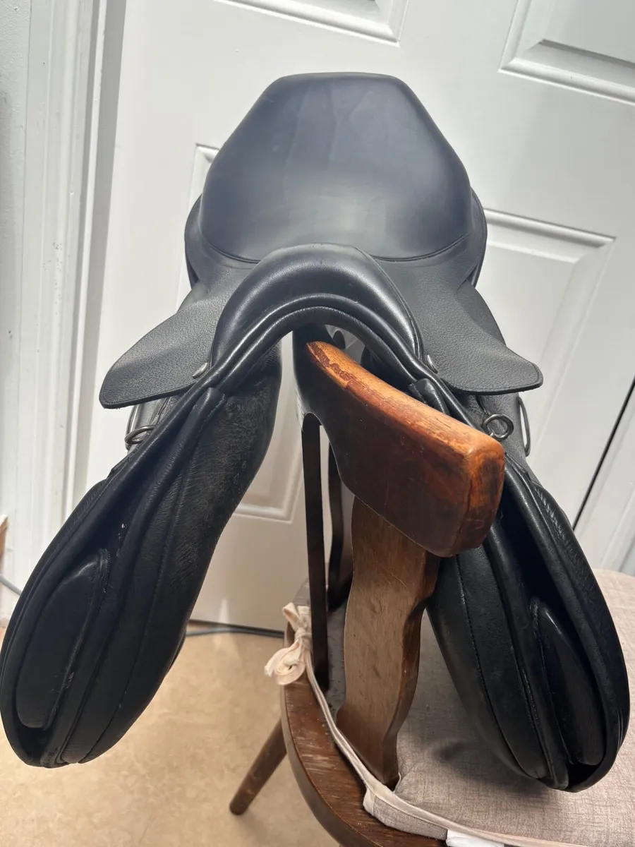 2 saddles for sale - Image 2