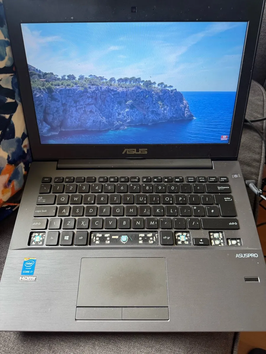 ASUs i7 laptop for 60 - Image 2