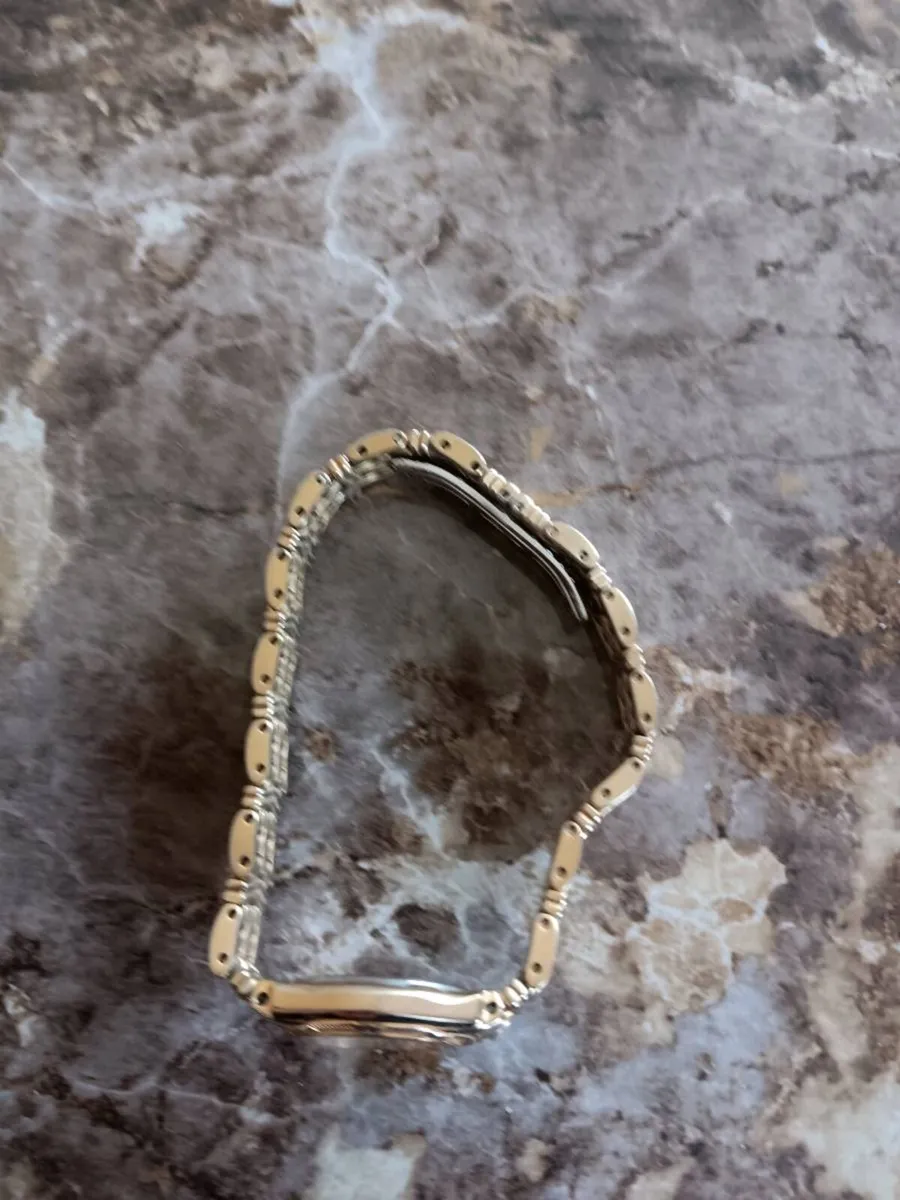 Ladies gold plated watch - Image 1