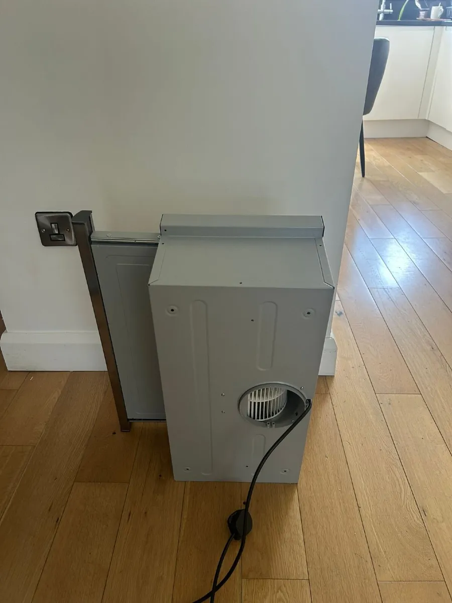 Teka telescopic extractor hood (never used) - Image 4