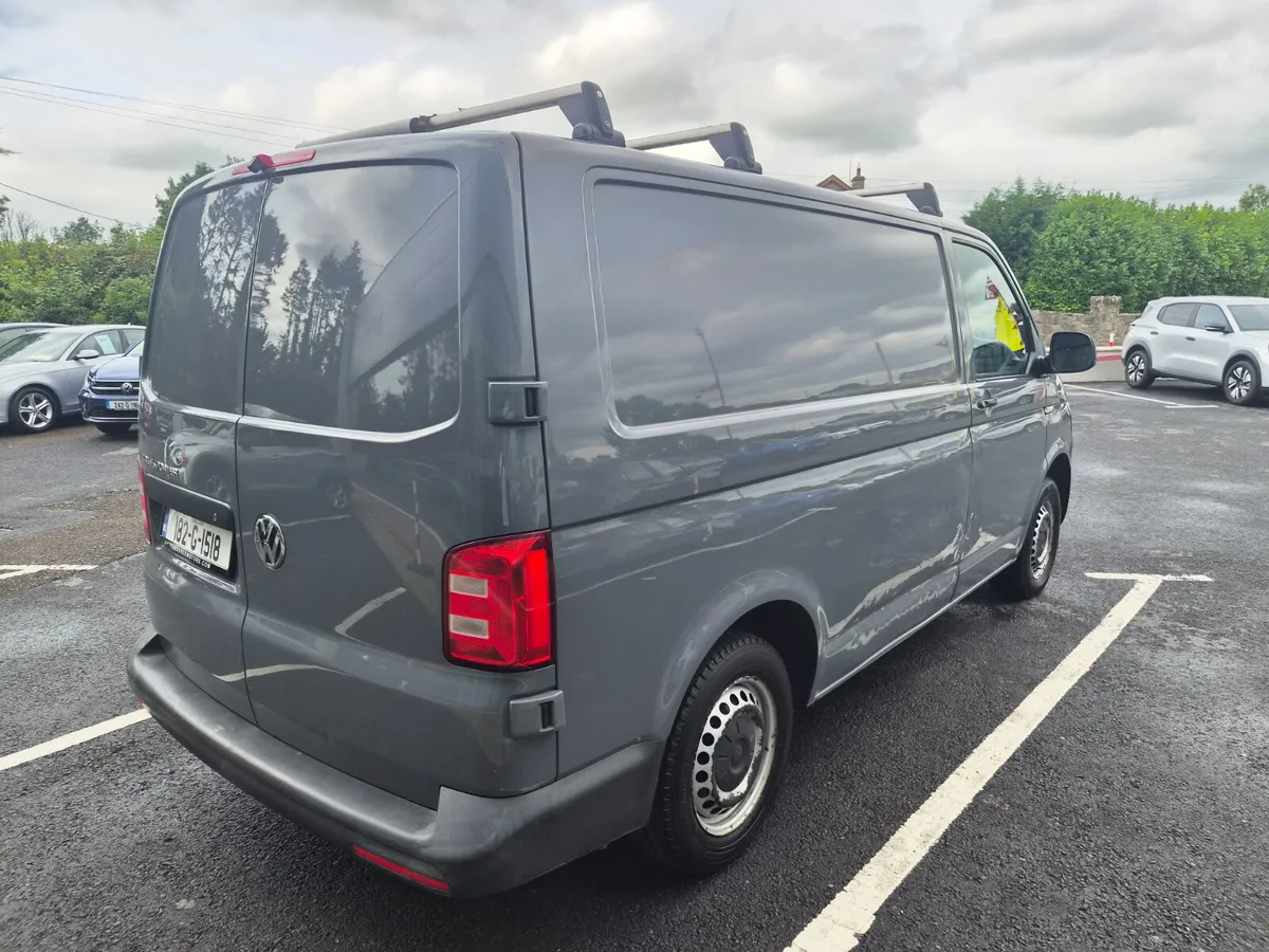 Volkswagen Transporter 2018 2.0L Diesel Manual - Image 3
