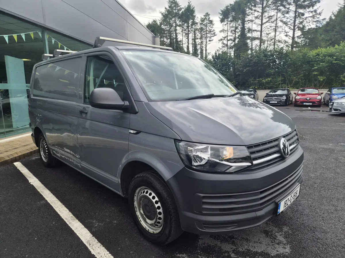Volkswagen Transporter 2018 2.0L Diesel Manual - Image 2