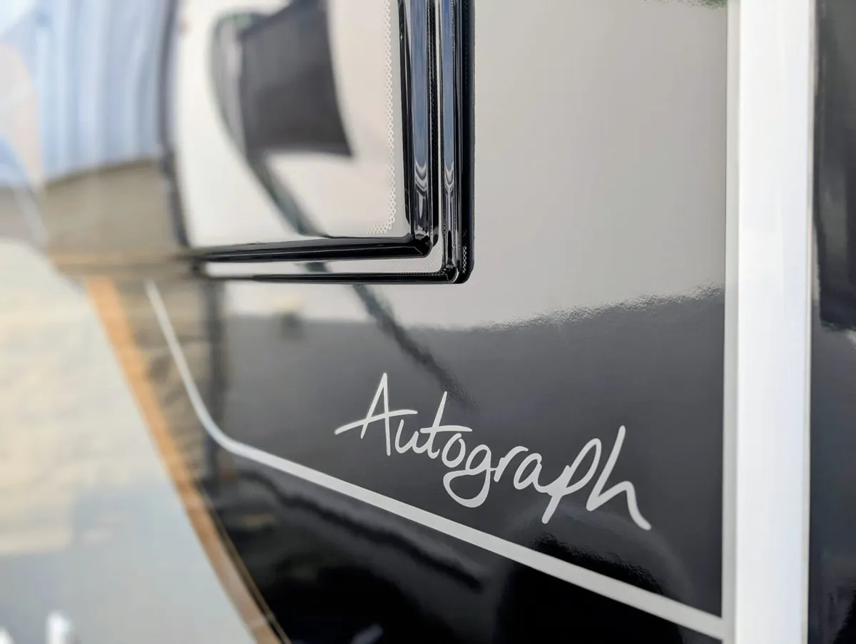 2021 BAILEY AUTOGRAPH 81-6 - Image 3