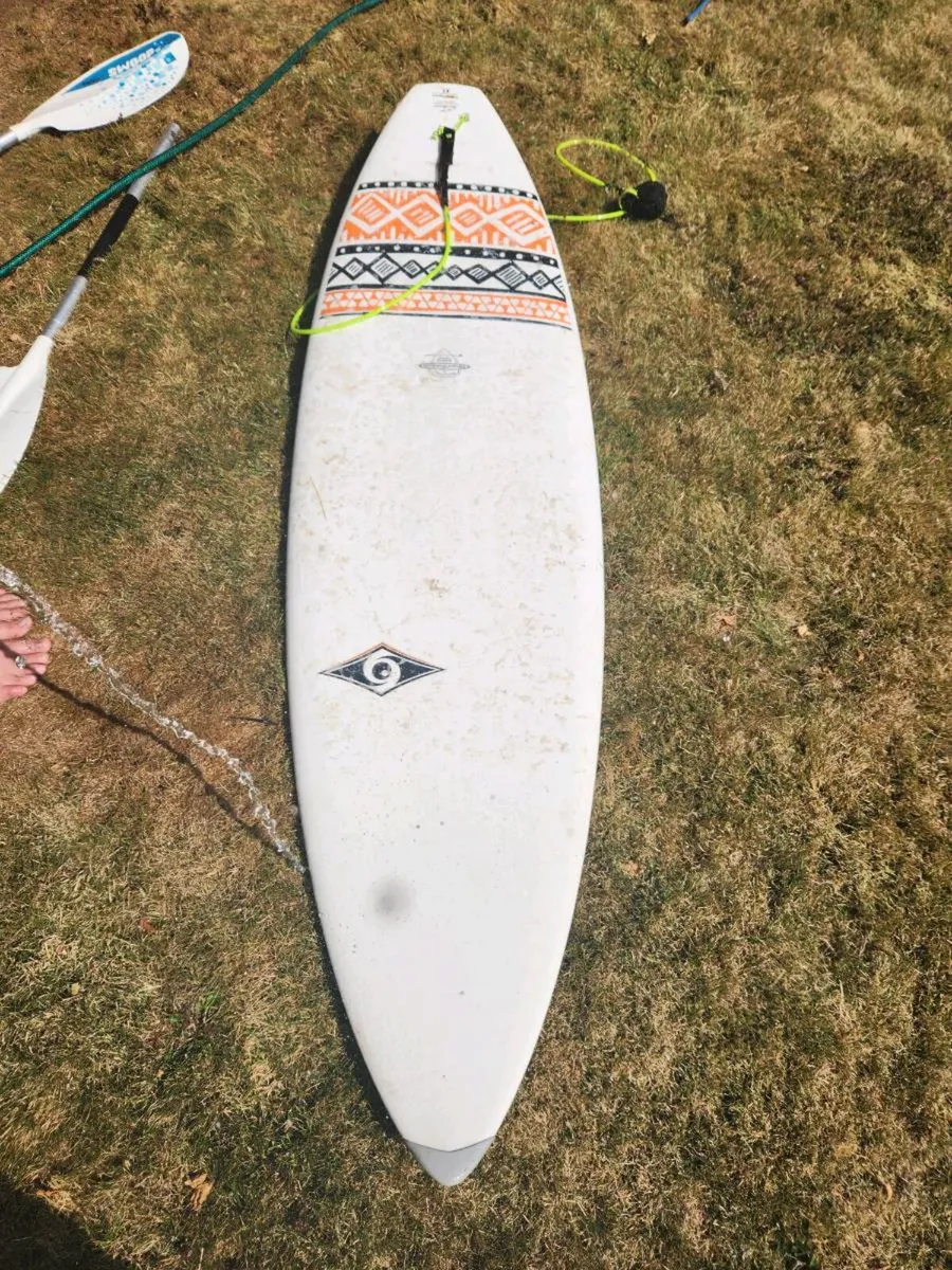 Surf board - Image 1