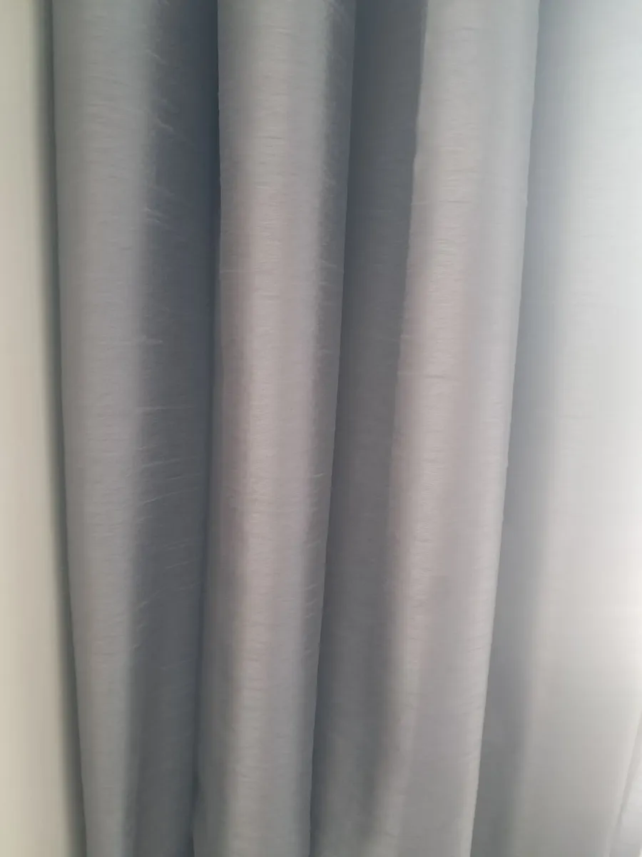 Curtains 70 inches length, 62.5 inches width - Image 3