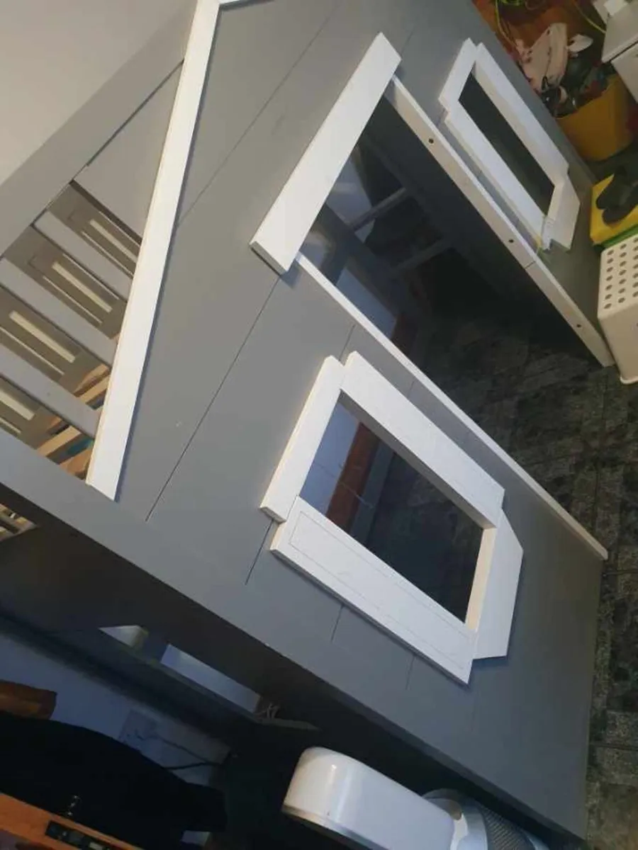 Playhouse - Image 1