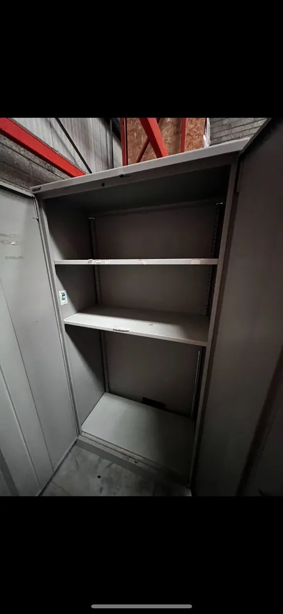 Metal Cabinet - Image 3