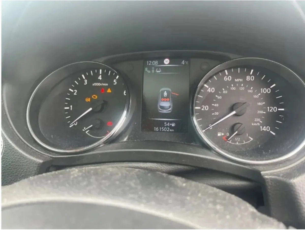 2014 Nissan Qashqai 1.2 Petrol - Image 4