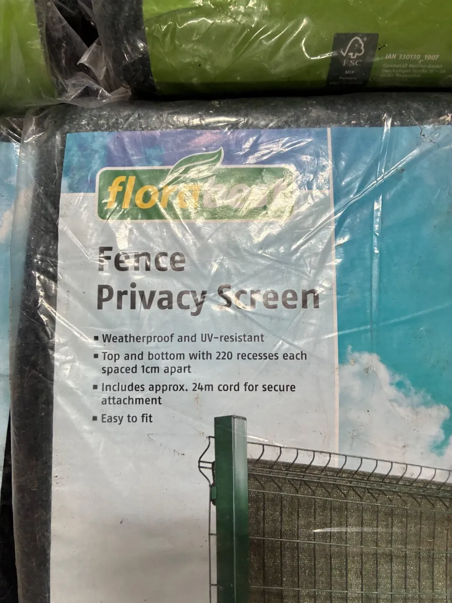 Garden privacy screens (four) - Image 1