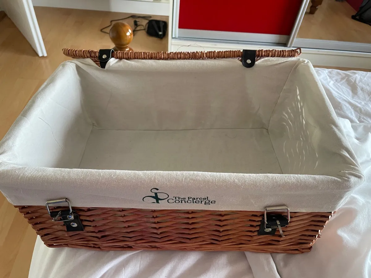 Wicker /Picnic Basket - Image 2