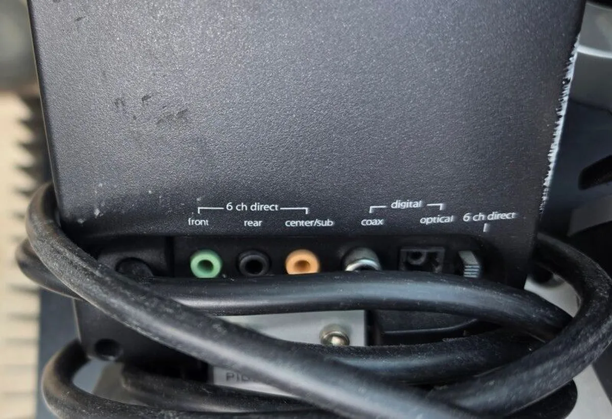 Logitech 5.1 - Image 4