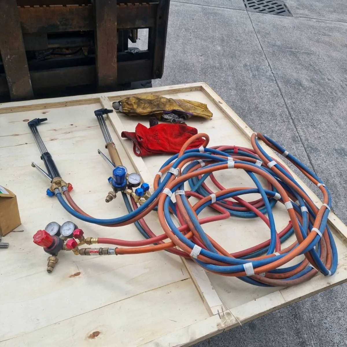 Oxy Acetylene Welding & Cutting Set - Image 1