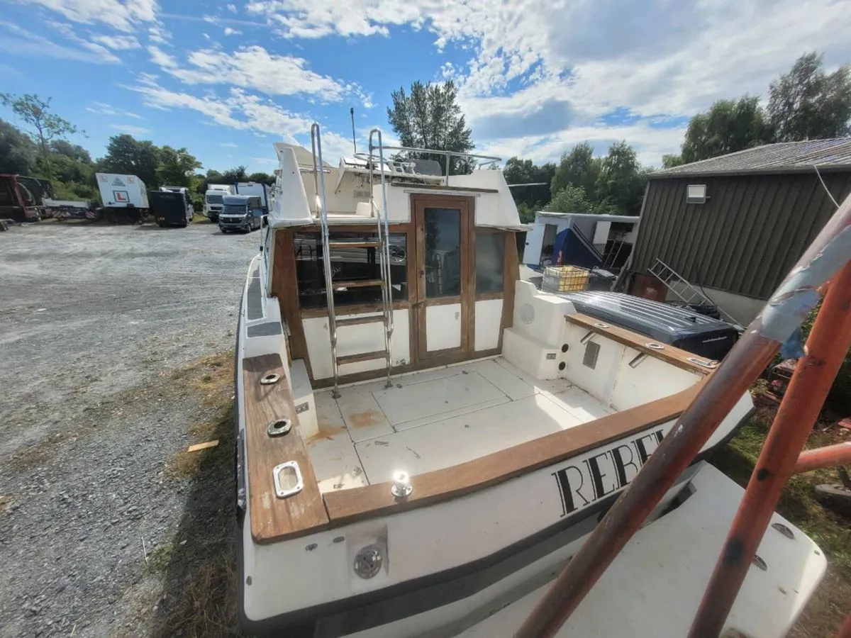 Bayliner 2556 - Image 4