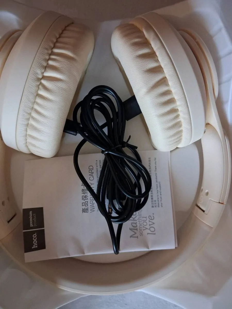 Wireless headphones - Image 2
