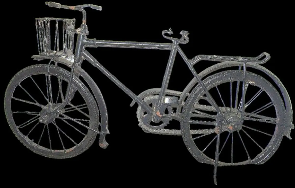 Vintage Miniature Metal Bicycle Ornament -Pristine - Image 4