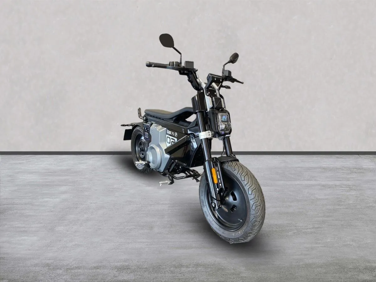 BMW CE 02 AM - Image 1