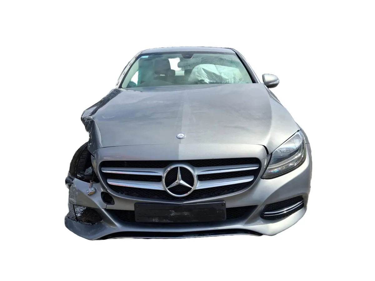 2015 MERCEDES C-CLASS For Breaking/Dismantling - Image 2