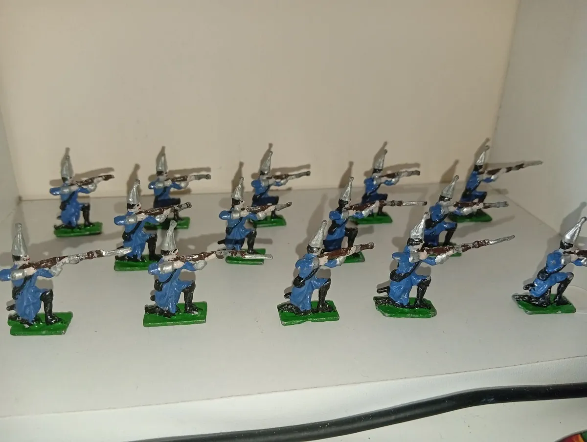 Collection Of lead toy soldiers 1970s used - Image 1