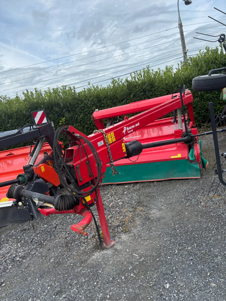 2012 Kverneland 4328 Trailed Conditioner Mower - Image 2