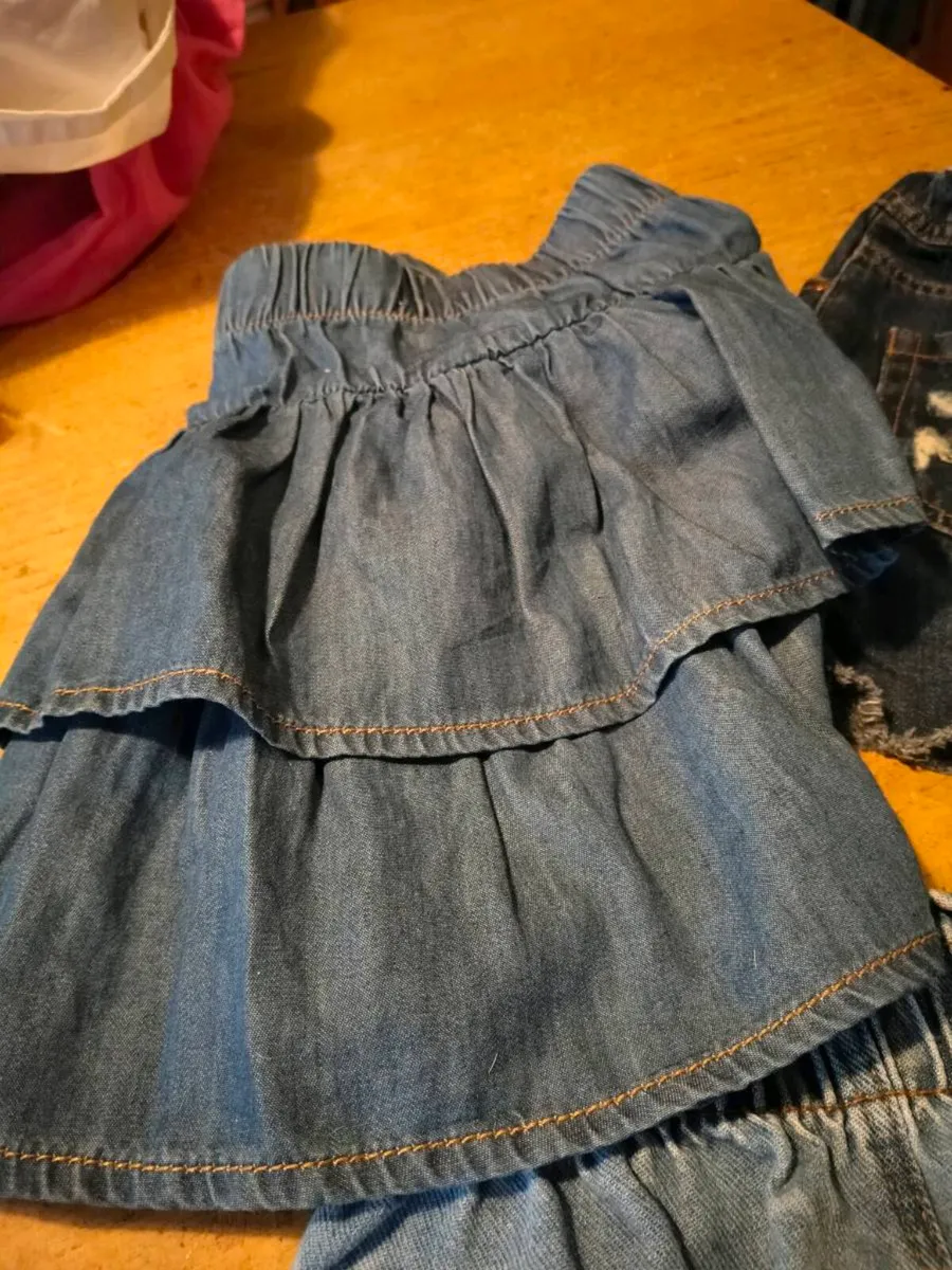 3 girls Denim Skirts
1 next 8 years
1 Denim & co 8 - Image 4
