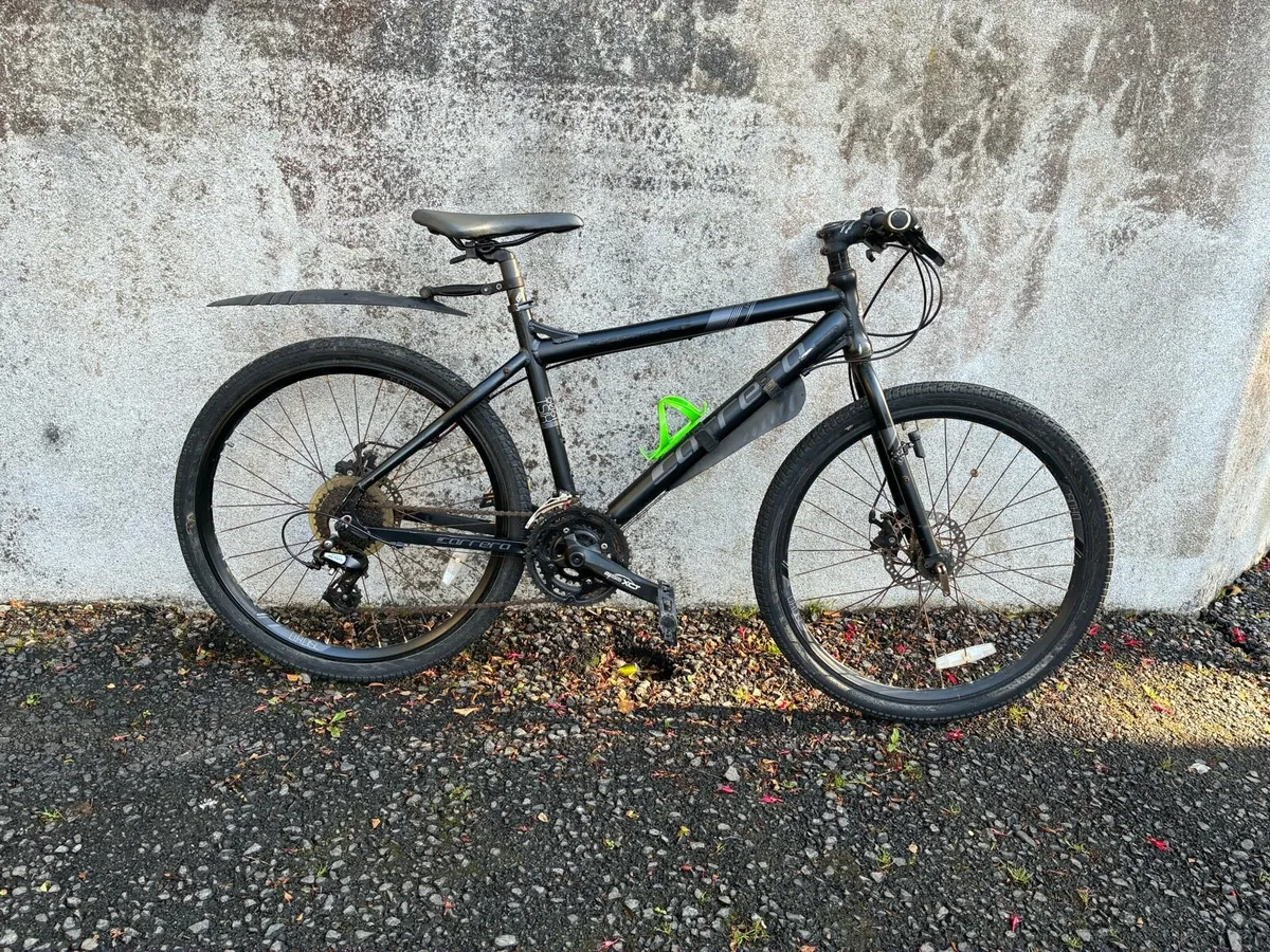 Mountain bike - Image 1