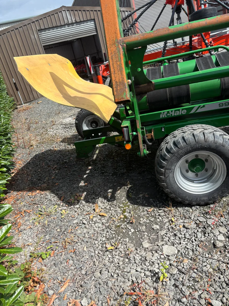 2018 McHale 991B Wrapper - Image 4