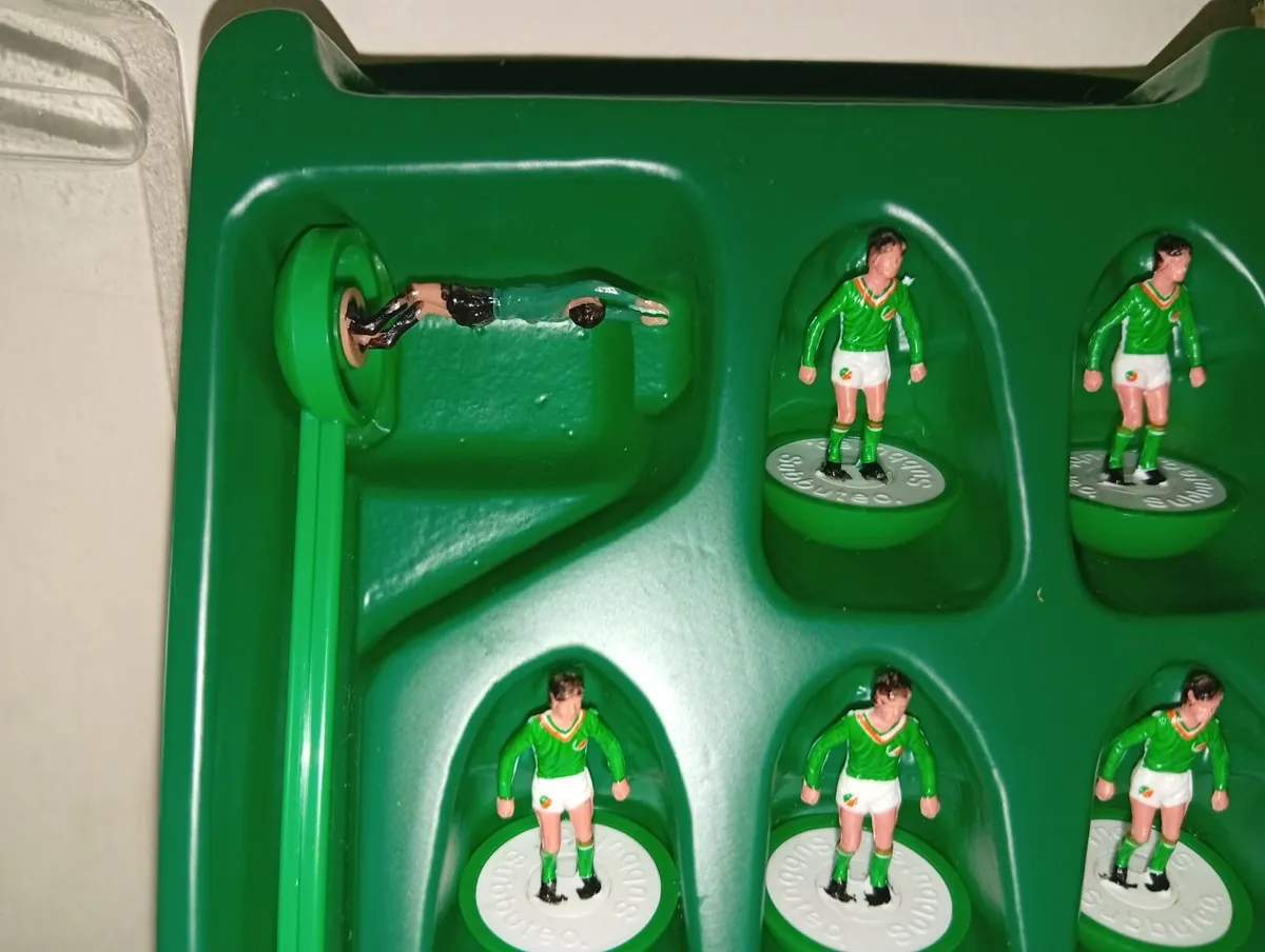 Rare Vintage Waddingtons 1990s Subbuteo ROI - Image 3