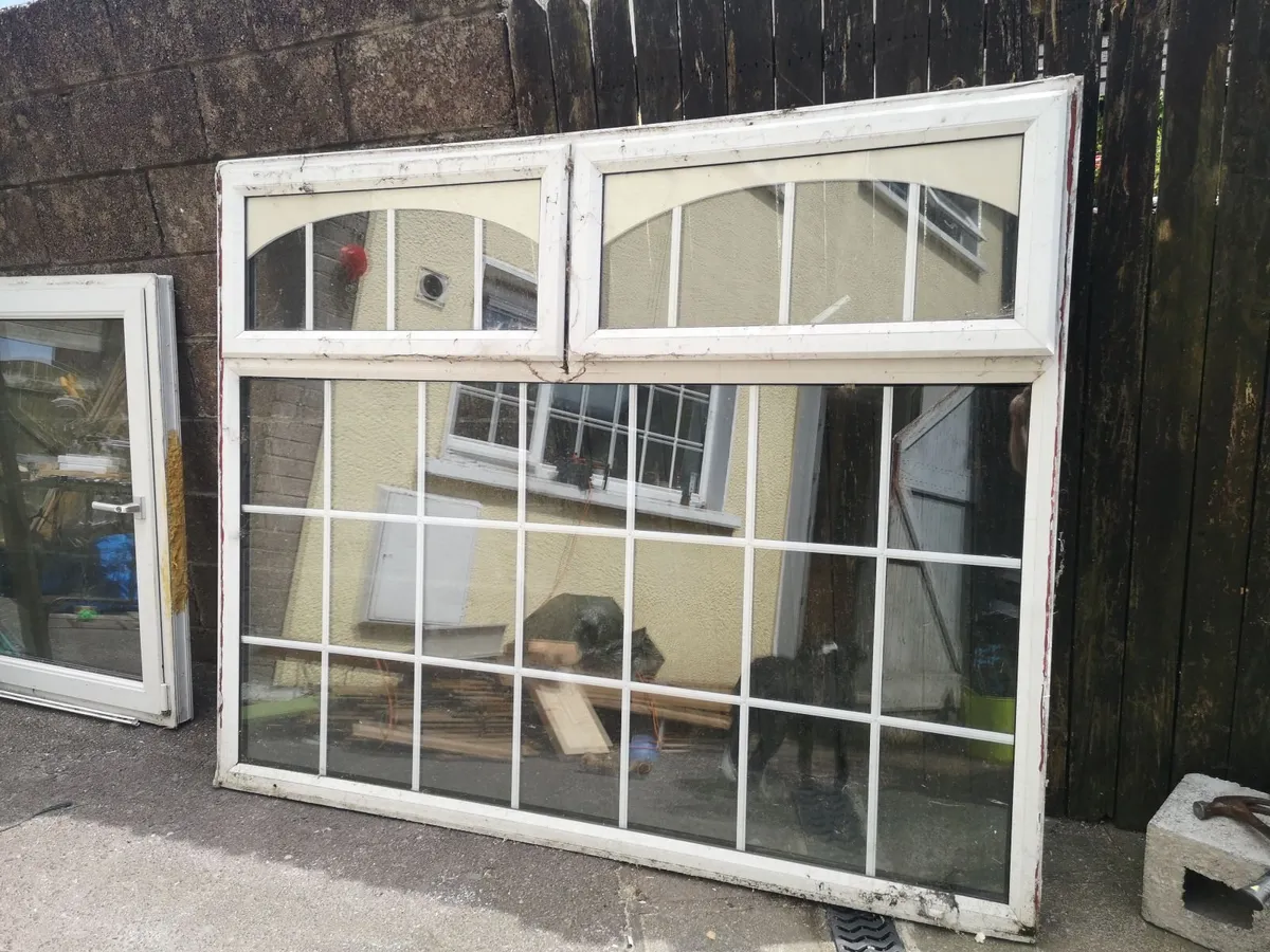 2 x Windows - Image 1