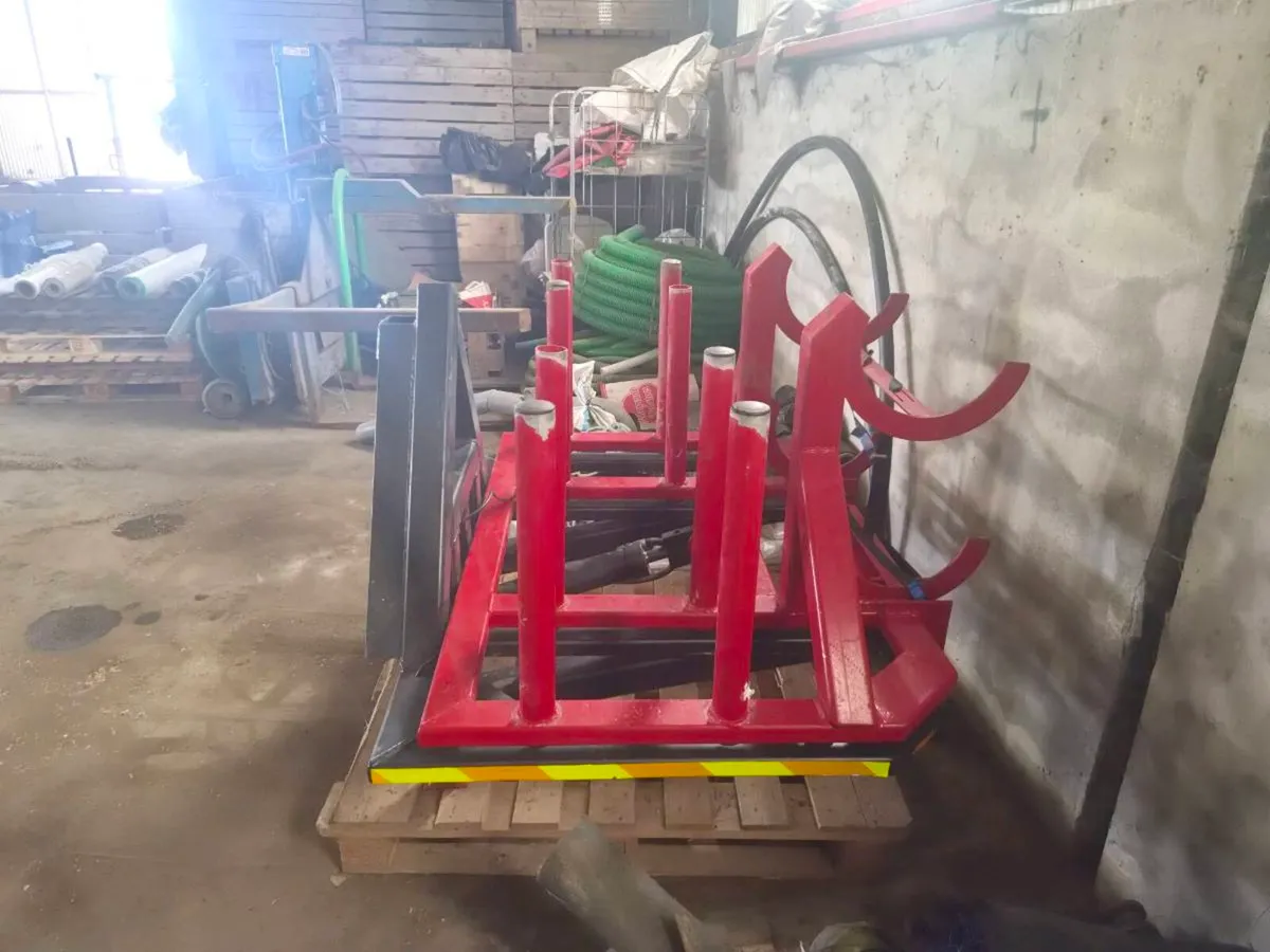Bale wrap carrier - Image 2