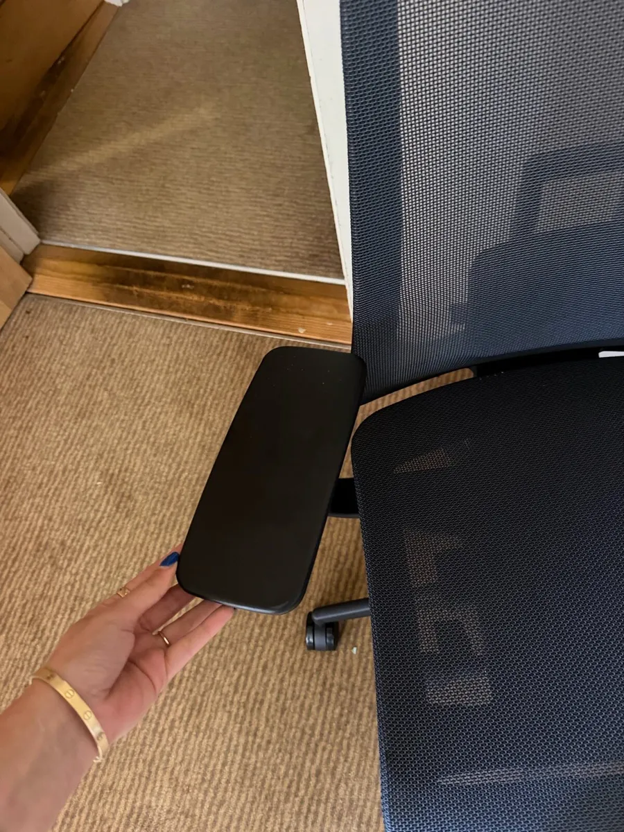 Office chair - Image 3