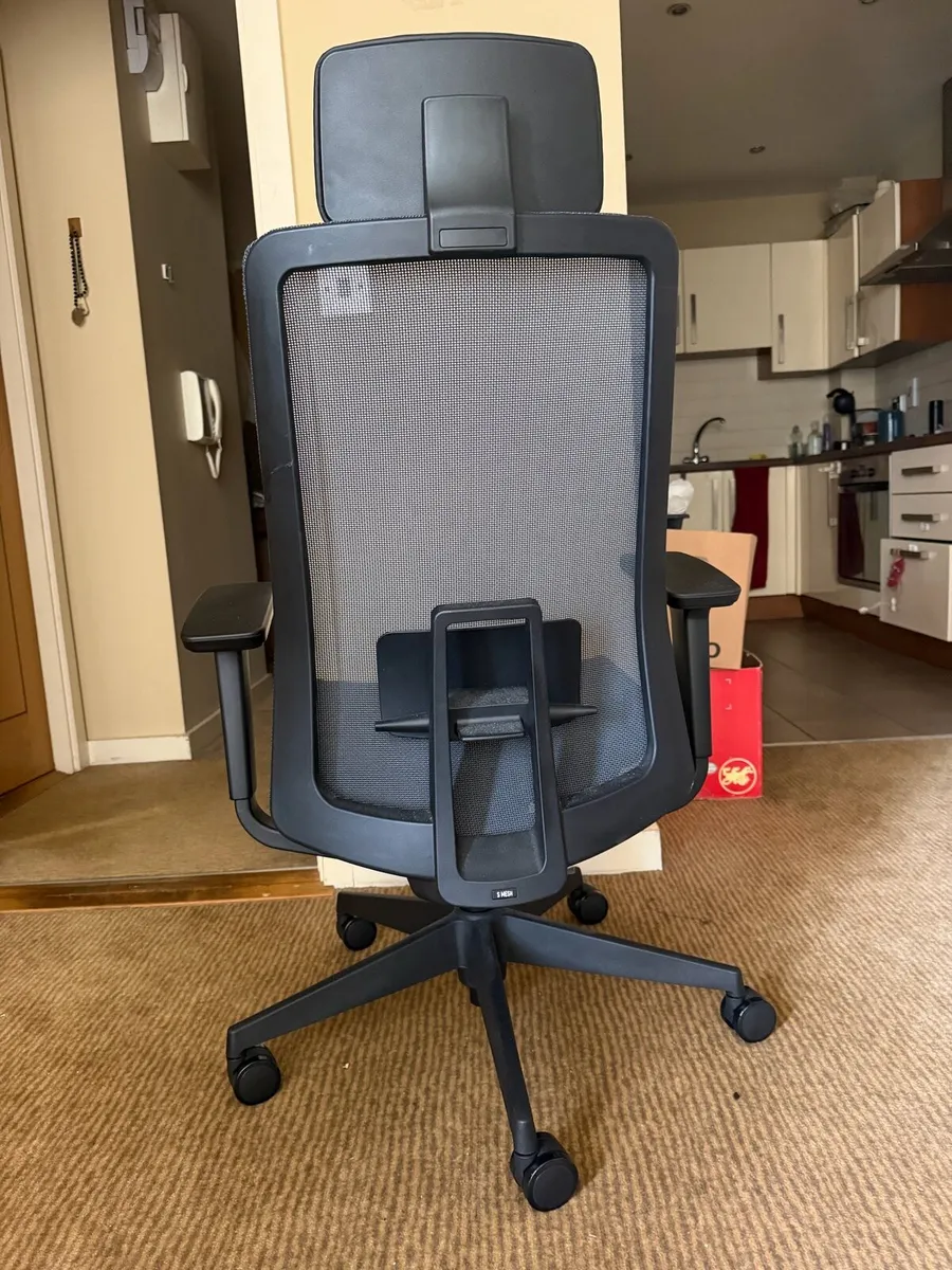 Office chair - Image 4
