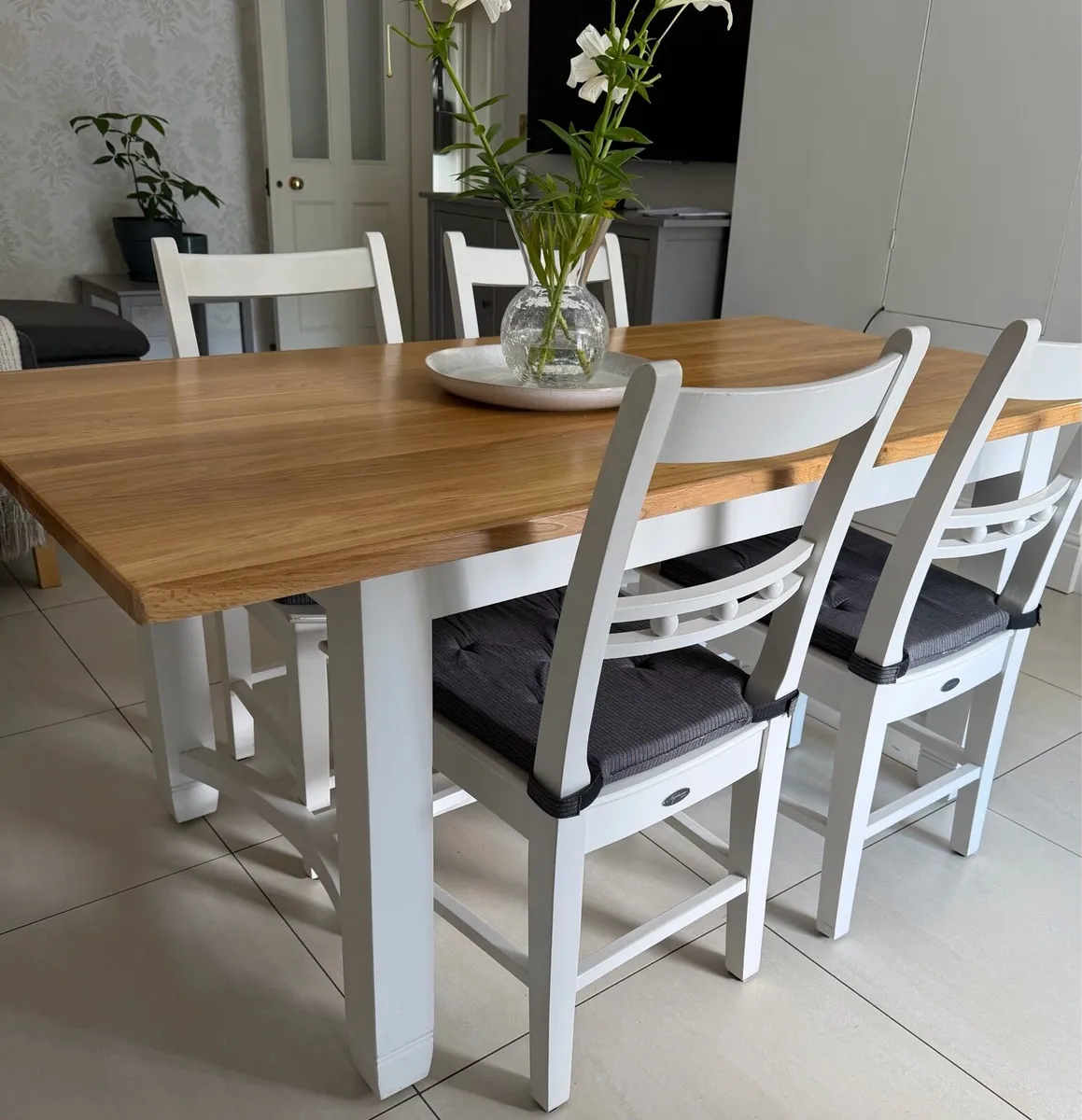 Neptune Dining Table & 4 Chairs - Image 1