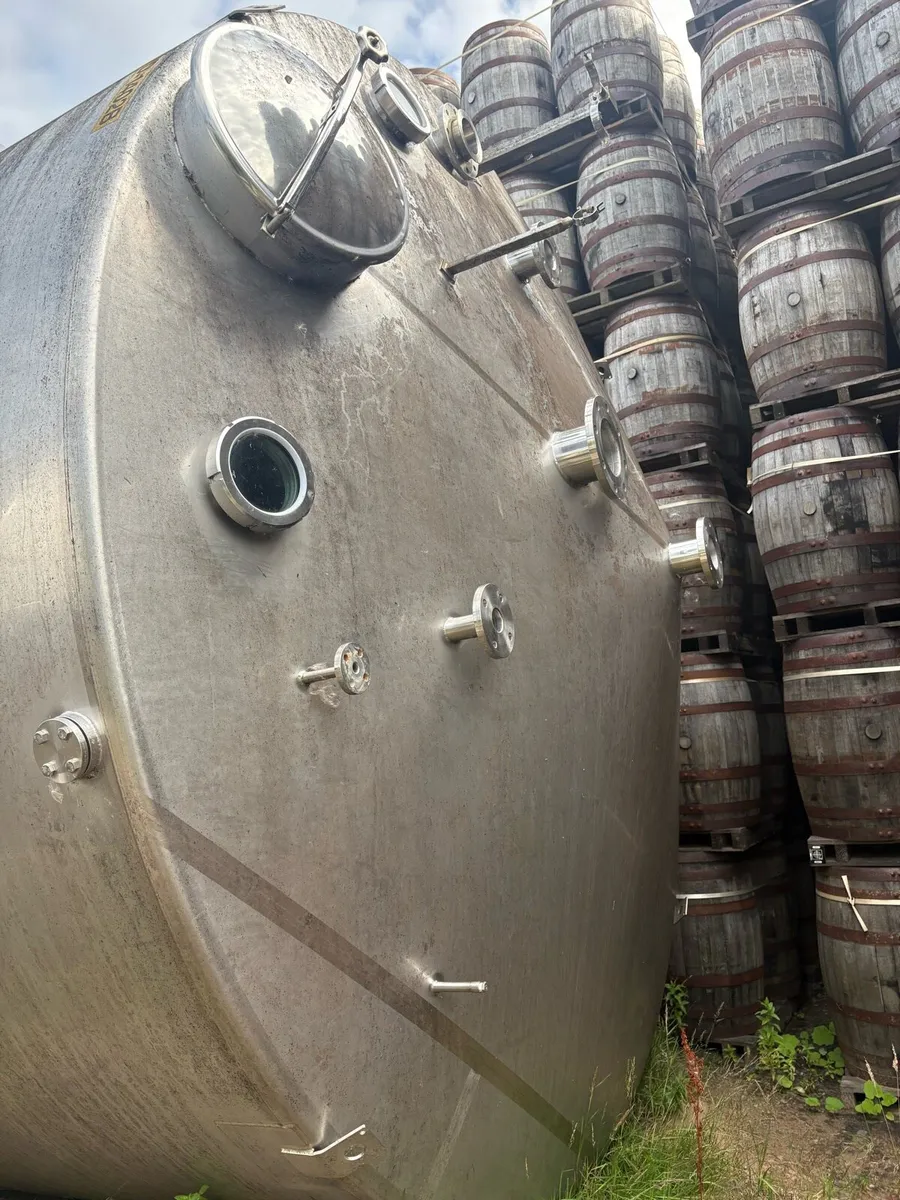 Stainless steel tanks - Image 2