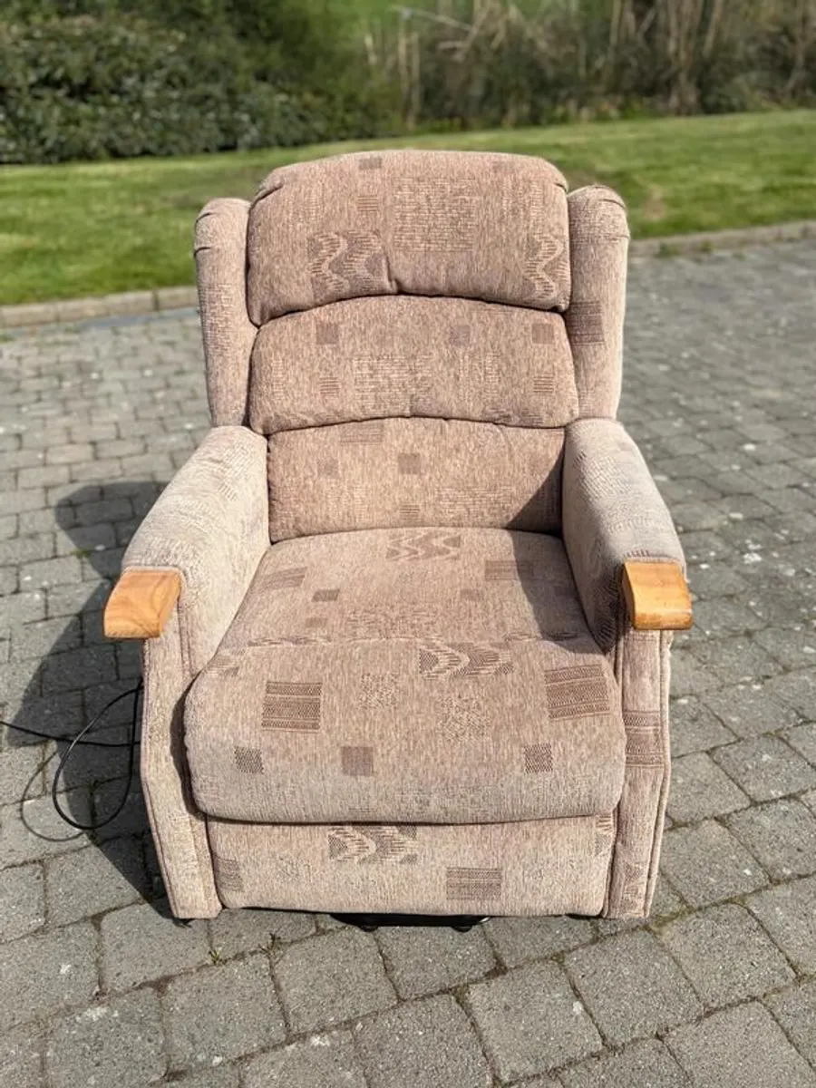 Rise & Recline Armchair (Tilt & Lift) - Image 1