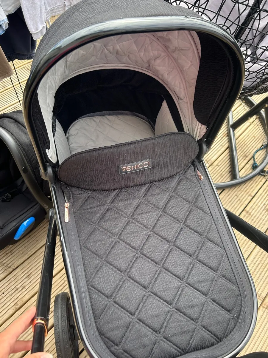 pram - Image 2