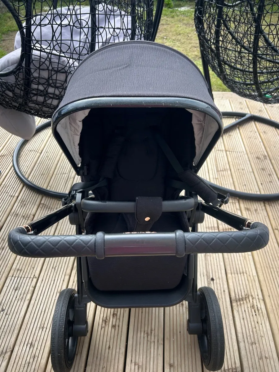 pram - Image 4