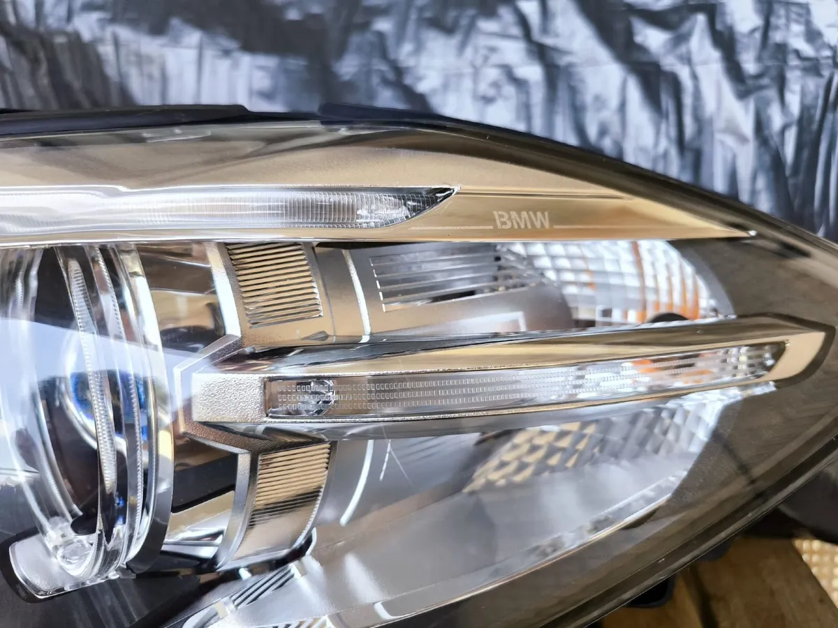 BMW 5 Series F10 F11 LCI Adaptive Xenon Headlight - Image 2
